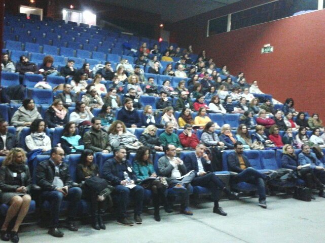TVCarmo's tweet photo. En el auditorio de la Juventud, encuentros de Lanzaderas de empleo de Sevilla, Huelva y Cádiz. https://t.co/YcsuAkkb6b