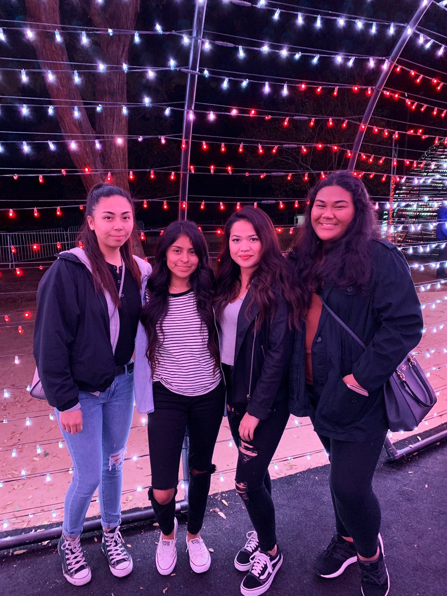_cacholakhim's tweet photo. Spend your time with people that makes your life brighter ππ€π» #HSBESTIES https://t.co/VcuXyNuZQ1