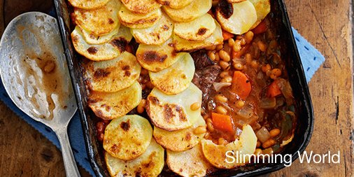 SlimmingWorld's tweet photo. If you want to fill up before you head out for your next festive event, then feast your eyes on this beef and bean #hotpot bake! It’s satisfying, warming and oh-so-comforting! #SlimmingWorld https://t.co/ncbwhTuBMQ https://t.co/mhEklHmNL1