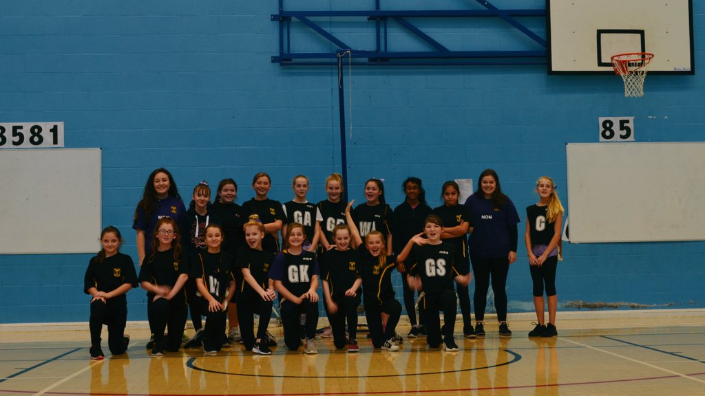Non_House's tweet photo. Our 7Non girls smashing the netball yesterday! #RockingIt #WinterGames #NoteworthyNon https://t.co/vfMFAmjnVe