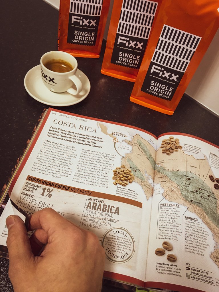 FixxCoffee's tweet photo. Our December #SingleOrigin coffee is a Costa Rican 🇨🇷🇨🇷 honey coffee from Francisca &amp; Oscar Chacon. Use the code FIXXSO342 when you order online to get 3 Single Origin coffees for the price of 2! #FixxCoffee☕️👉 https://t.co/vrRGUWqIJW https://t.co/oPRVREscxT