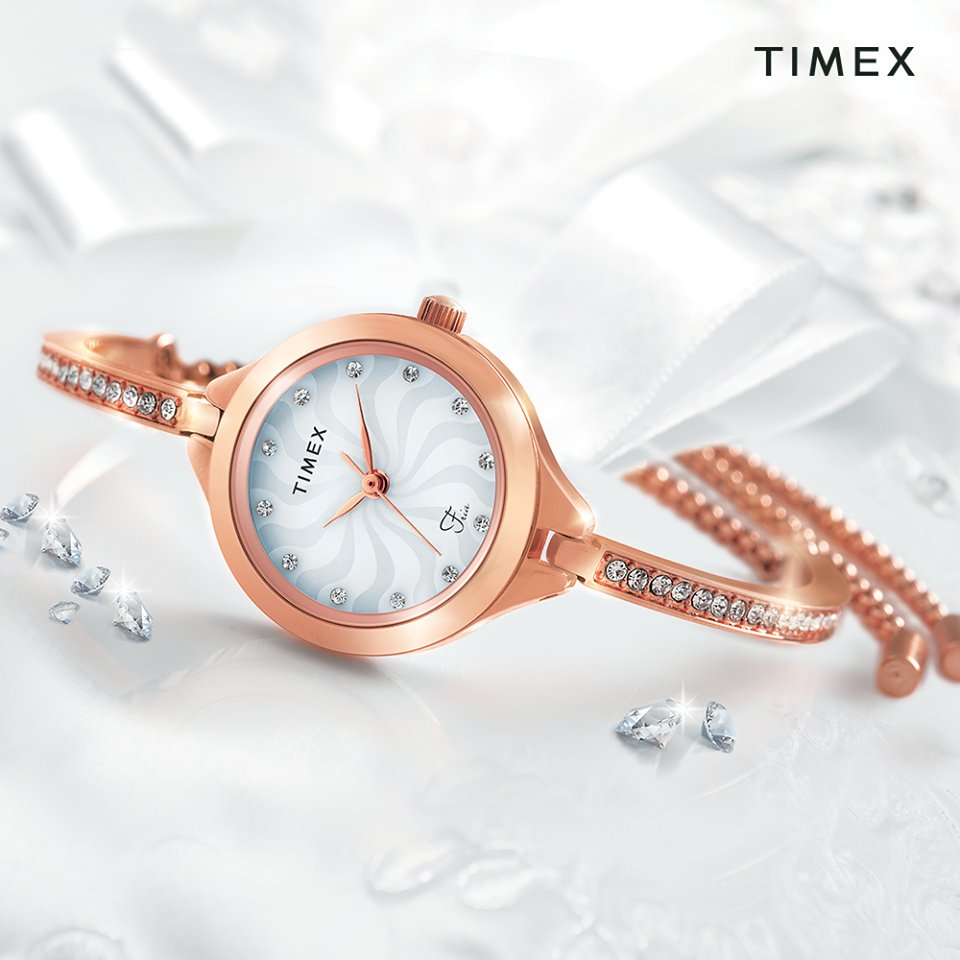 Timex_India's tweet photo. Fearless + Feminine + Fierce = Timex Fria. What better way to express your personality? Go to https://t.co/Gmi5WCJ44S and shop now! #BeFria https://t.co/vZKHhH37CF