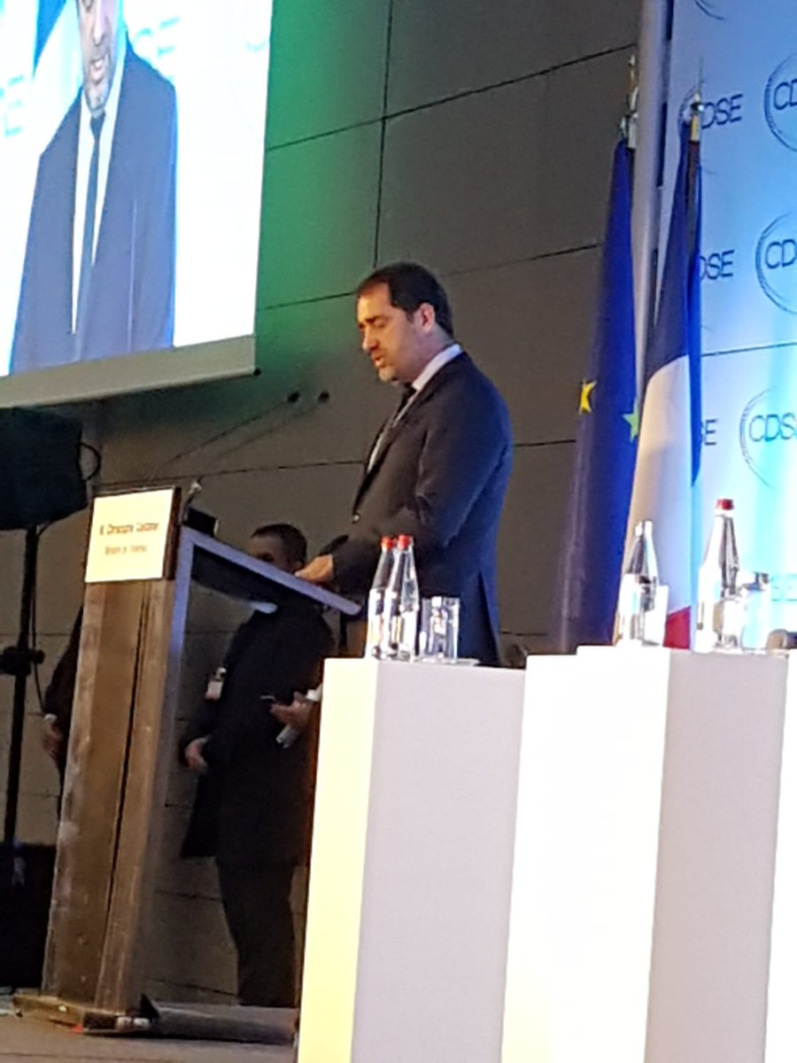 AzurDrones's tweet photo. #DronesGuard En direct du Colloque Européen des Directeurs de Sécurité et Sureté organisé par le #CDSE
"La sécurité est désormais au cœur des décisions stratégiques des entreprises." https://t.co/bZFq8DkhFt