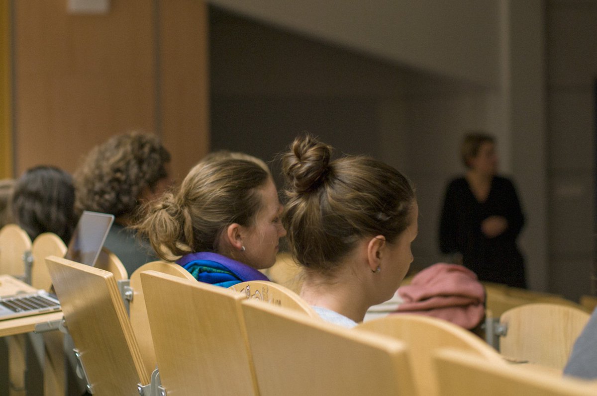 GrafickyDesign1's tweet photo. Few more pictures from the last week’s intensive workshop: @hansenrikke’s public lecture. https://t.co/F2qAtPi96F