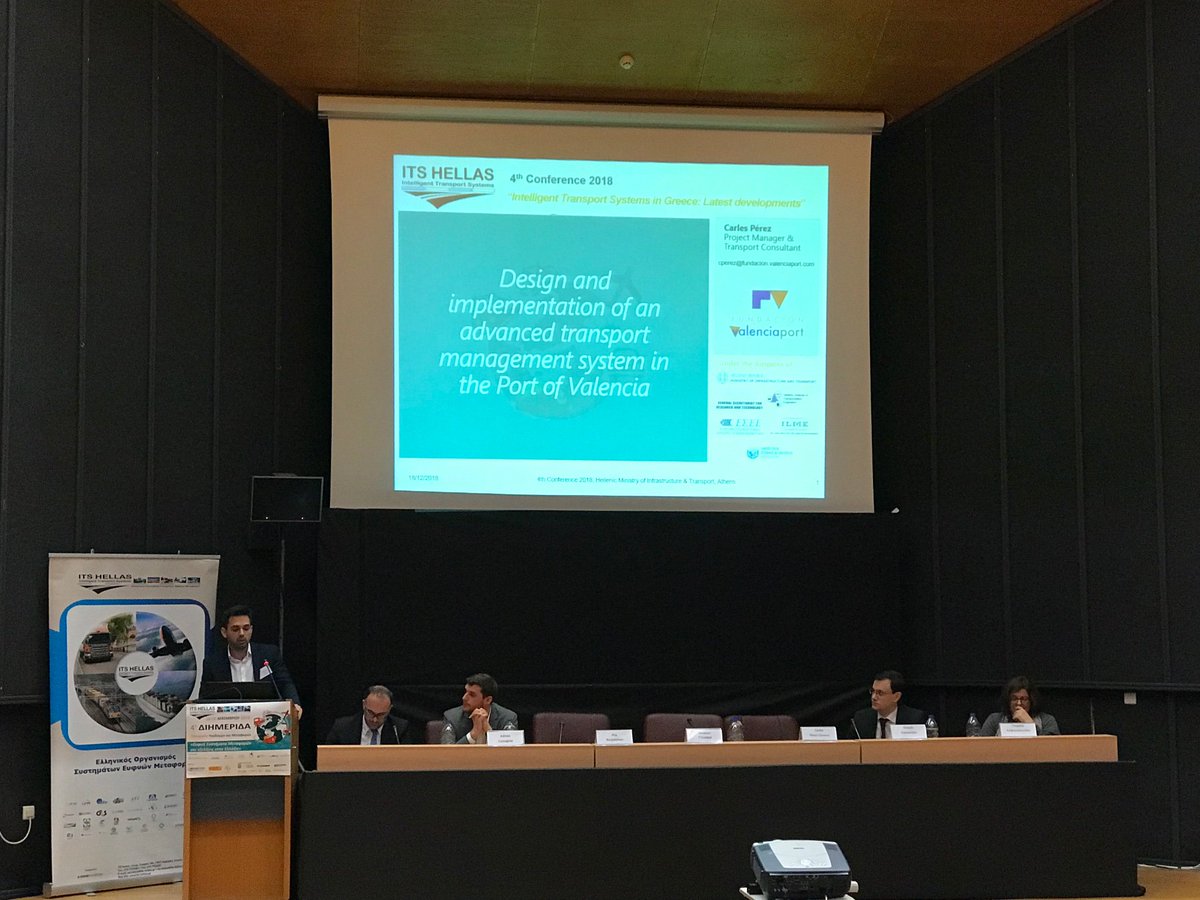 corealis_eu's tweet image. 👏Carles Cervera desde @FValenciaport está dando una presentación sobre el diseño y la implementación de un sistema avanzado de gestión de transporte en el puerto de Valencia⚓️ @ITSHellas2018! #proyecto @corealis_eu #portofthefuture #IntelligentTransportSystems #H2020