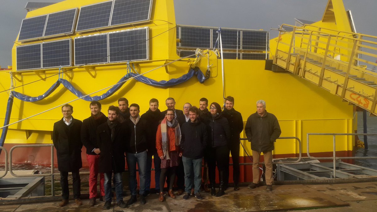 akrocean's tweet photo. 🇫🇷 #bluegrowth in progress ! 🇫🇷
Notre actionnaire &amp; fournisseur de flotteurs @gepstechno inaugure sa plateforme houlomotrice  #WAVEGEM à @VilleStNazaire.
Réussite industrielle #EMR qui rejoindra #Floatgen au #SEMREV dans quelques semaines.
Cc. @Min_Ecologie @Economie_Gouv @ademe https://t.co/lrrUuehDNA
