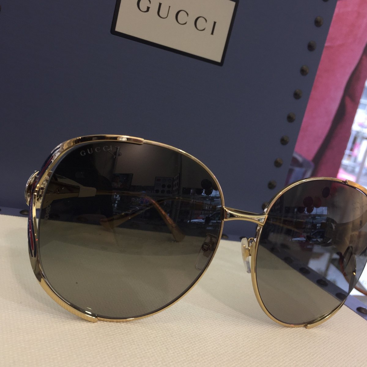EKEyewear's tweet photo. Make that special someone smile on #ChristmasDay with a pair of stylish shades 😎

#GucciPlease https://t.co/hZM2Lj0YS1