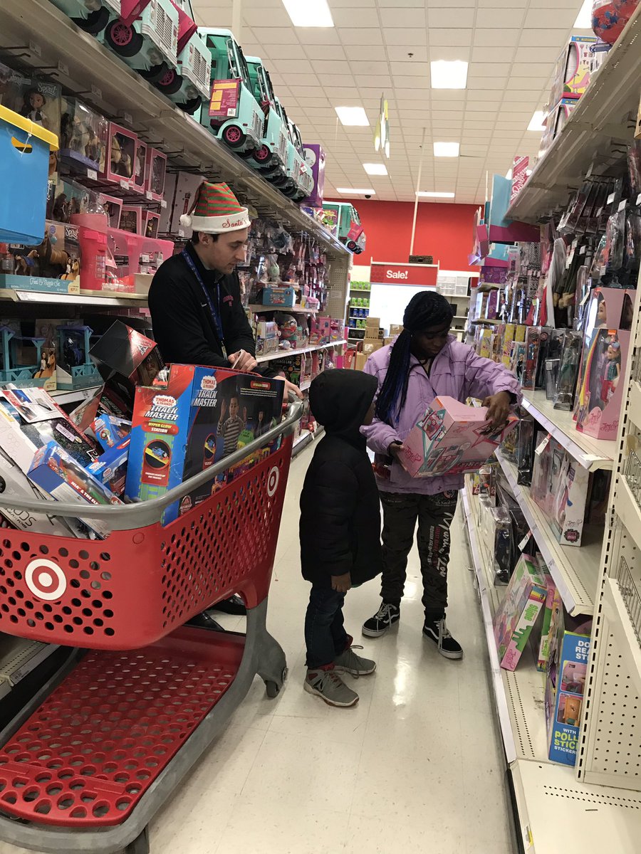 Daniella tweet media