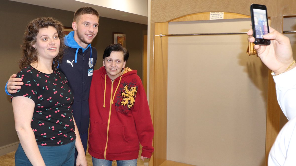 ICYMI: <a href="/WBA/">West Bromwich Albion</a> stars Chris Brunt and Sam Field created unforgettable memories at The Albion Foundation's 2018 Disability Awards as they handed out the trophies to the participants. 

Read more ➡️ wba.co.uk/news/2018/dece…