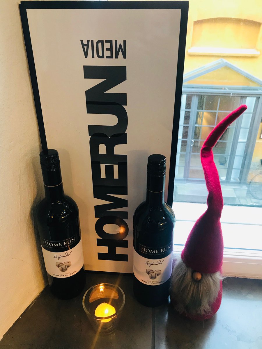media_run's tweet photo. KONKURRENCE! Competition! Its Xmas &amp; we at #homerunmediadk would like to treat one lucky person to 2 Free bottles of Zinfandel #homerunwine. All you have to do is like our Facebook Page Here: https://t.co/UZ2OdICMZG winners drawn on Friday 21st Dec (DK ONLY) https://t.co/DcbMj1aU0R
