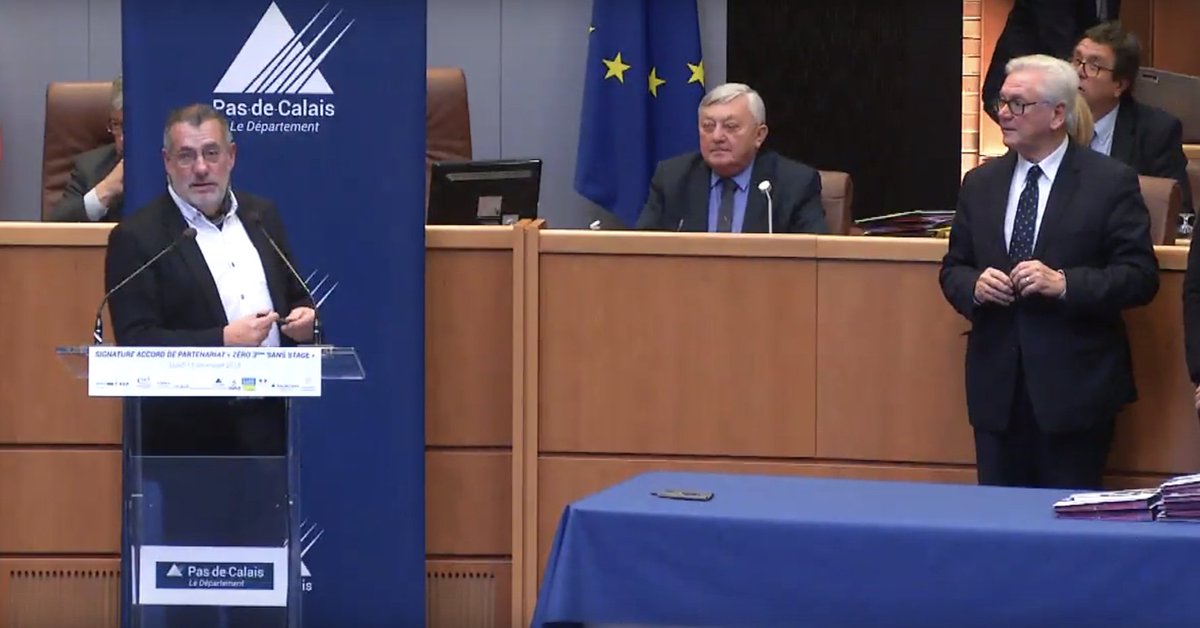 Signature d’un accord partenarial entre <a href="/pasdecalais62/">pasdecalais62</a> du <a href="/PdChabitat/">PasdeCalais habitat</a> afin de faciliter la recherche de stages pour les collégiens des classes de 3ème.

↪️ Objectif : proposer à terme de 500 à 1500 stages pour les collégiens les plus fragiles et isolés. #formation #jeunesse