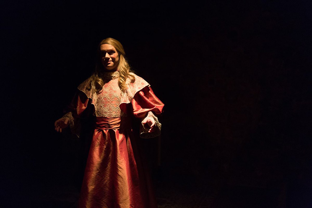 laPerfidaCia's tweet photo. Ja fa una setmana que vam acabar les funcions de "La Marquesa ha sortit a les cinc" i estem molt satisfets amb la resposta del públic, que cada nit ha omplert el teatre. Compartim algunes fotos amb vosaltres. Moltes gràcies a tots!
Llarga vida a #laperfidacia! https://t.co/t74hVcsubx