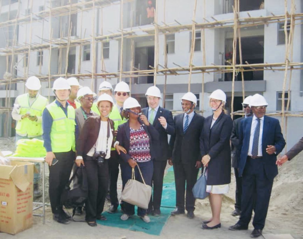 fitsumaregaa's tweet photo. UNDP Administrator Achim Steiner appreciated the industrialization strategy of #Ethiopia &amp; pledged his support during his visit to the top 2 employers &amp; exporters-Shints Garment &amp; George Shoe in Bole Lemi Industrial Park. Workers dormitories are also under construction! @ASteiner https://t.co/Vv4to9AAwK