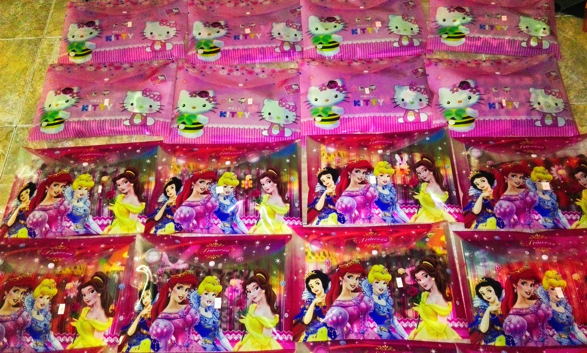 Yeah let's get ready for #yearend celebration ❤️🎉️
#Christmasgifts & #MuchLove for a bunch of little beauties. Hope to see u soon!🎁🎄💝 

#happyday #charitygoals 🤩 #Christmas2018 #pinkprinces #ThankYou @DandeniyaJayani
 😍😘 #ChristmasIsComing