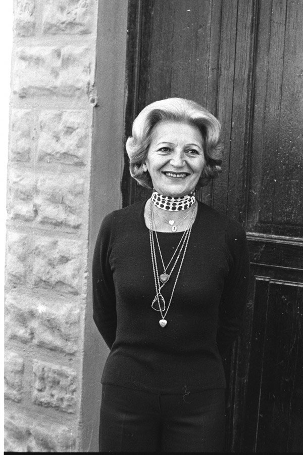 Pasarelaadlib's tweet photo. La “princesa” yugoslava Smilja Mihailovitch, una mujer #libre que llegó a la isla en 1966, defendió e impulsó la moda ibicenca por todo el mundo. #adlibmodaibiza #historia #referencia Fotografía del Archivo de Imagen @Consell_Eivissa #adlib18 #ibizastyle #ibiza #outfit https://t.co/XyypkDTw11