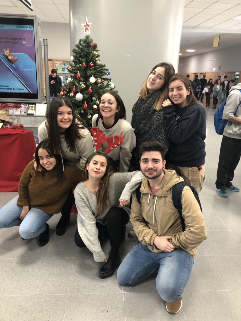marramirez's tweet photo. En la #Fcom nos gusta mucho el mes de diciembre... Concierto en el marco de nuestra programación navideña.  

Gracias @DelegacionFcom por hacer que nuestra navidad sea más dulce. 

@Gabifcom @unisevilla https://t.co/eMPxZgBw6d