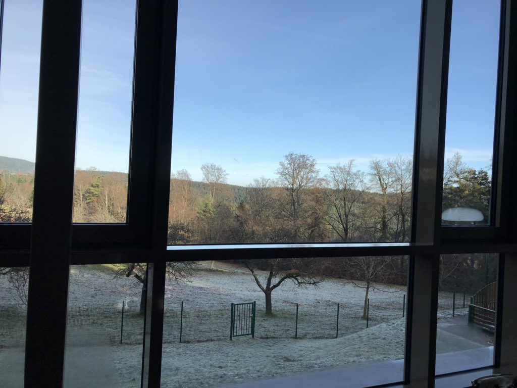 ALUTTERSCHMITT's tweet image. Séminaire de travail #CD67 sous le soleil hivernal #Wangenbourg : brainstorming de la Mission aménagement développement emploi @toutlebasrhin