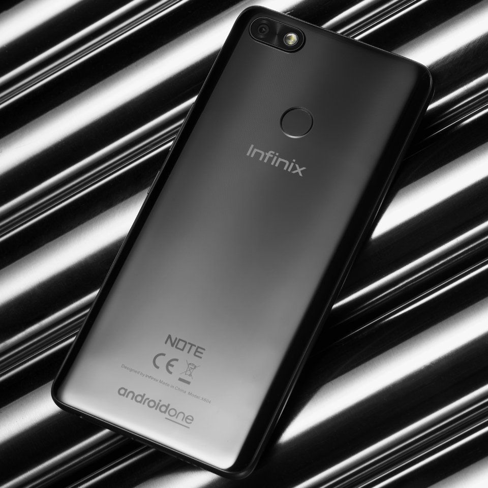 InfinixMobileTZ's tweet image. Black never crack and NOTE 5 never stuck. #WithNOTEwhyNot #Tanzania