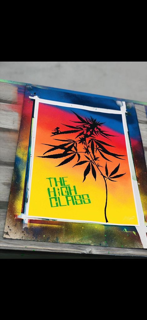 KaoruTHC's tweet image. #TheHighClass に共感してくれた方が作ってくれた #スプレーアート がむっちゃカッコ良い！こういう事してくれる人がいるから採算度外視でメディア運営を続けたくなるんよね😭早く部屋に置きたいわーい🙌 #大麻について考えよう @TheHighClass_jp

アーティストのIGは👉instagram.com/inkaholic_hana…