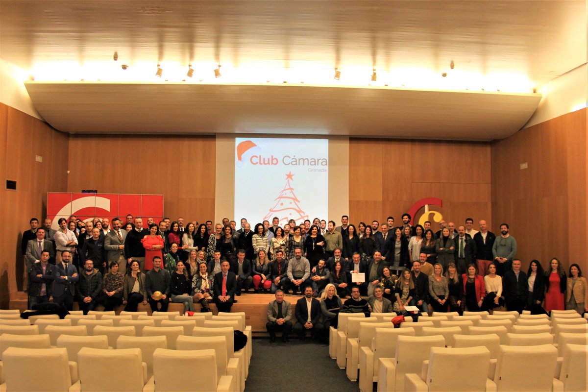 Tras ganar la Cesta de Navidad de la <a href="/CCGranada/">Cámara de Granada</a>...¡Los regalos ya están en <a href="/vigilsa/">SEAT Vigilsa</a>! Agradecemos el esfuerzo del #ClubCámara y, por supuesto, la participación de toda las empresas . Muy pronto anunciaremos NOVEDADES, ya que esta estupenda iniciativa aún traerá sorpresas.