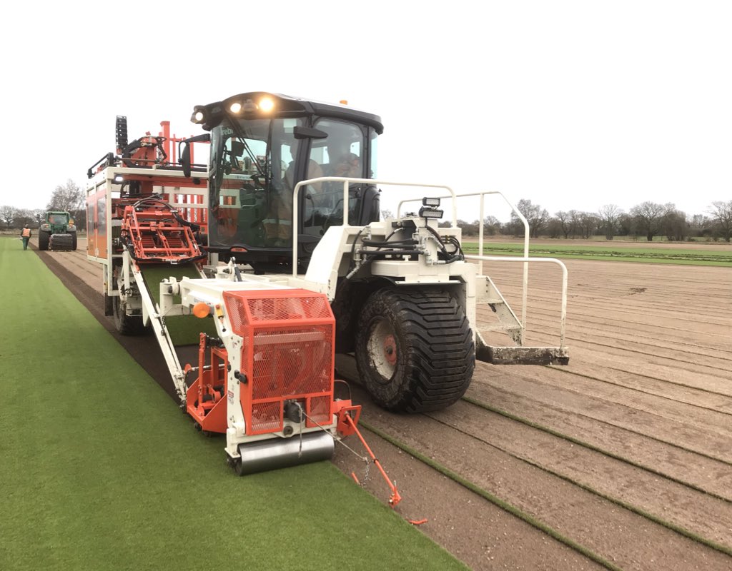 tillersturf's tweet photo. Quality Fescue Harvest with the new TSR from @TrebroUk @TrebroMfg https://t.co/YOX9C5Hv54