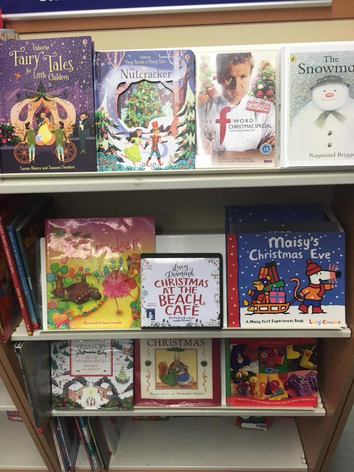 WaterfordLibs's tweet photo. At Ardkeen library, our tree is up and our Christmas books are out! Pop in this week, weβre open late tonight, till 5.30pm Wednesday, Thursday and until 4pm on Friday! #Waterford #ChristmasLibraries https://t.co/fENZkiMcgu
