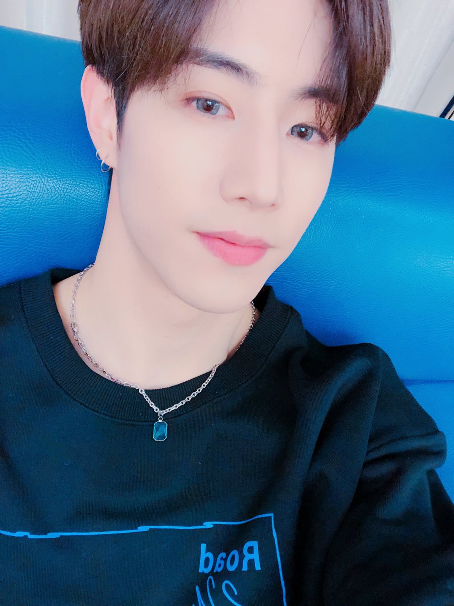 Mark Tuan tweet media