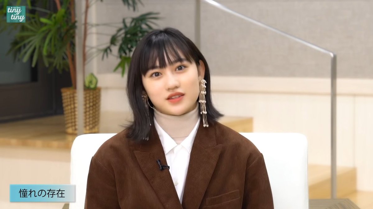 いわたとおる 高橋愛さんが眼力が凄い という話をするときその凄さを伝えたくてつい自らの眼力を見せつける佐々木莉佳子さん T Co Jhiwtq9joo Twitter