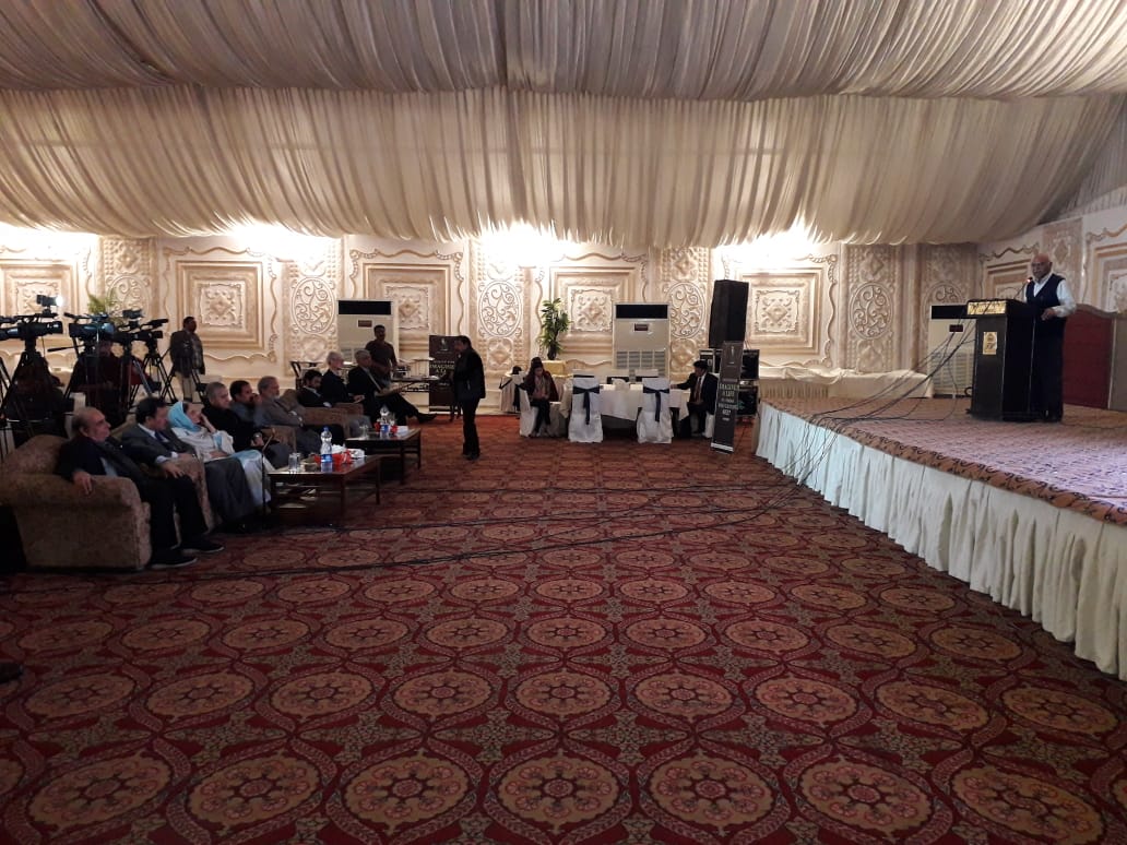 DrAmjadsaqib1's tweet photo. 2M people in Pakistan are suffering from cornea blindness. @Akhuwat in collaboration with Mayo Hospital has initiated "Akhuwat Zahra Manzoor Ilahi Cornea Transplant Project"
Let's create a better world for those who can’t see. I pledge to donate my cornea. Do you?
#Eyepledge https://t.co/8tQsS1Tx1A