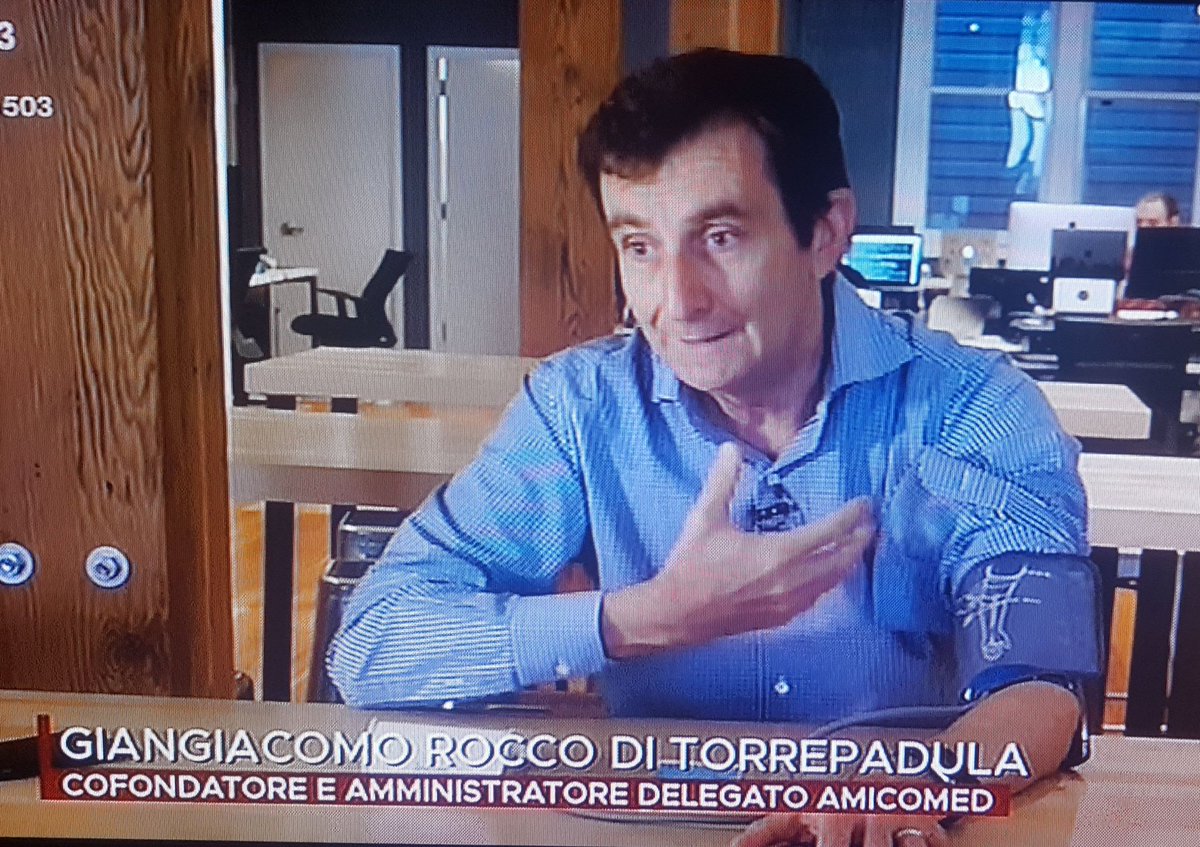 Amicomed1's tweet photo. Ieri sera su @reportrai3 una puntata dedicata alla sanità 4.0. Ringraziamo per aver parlato anche di AMICOMED. Speriamo che il servizio sia d'impulso per innovare il sistema sanitario e ridurre la spesa sanitaria, mantenendo, se non migliorando, la qualità delle cure. https://t.co/eQckeFwVYM