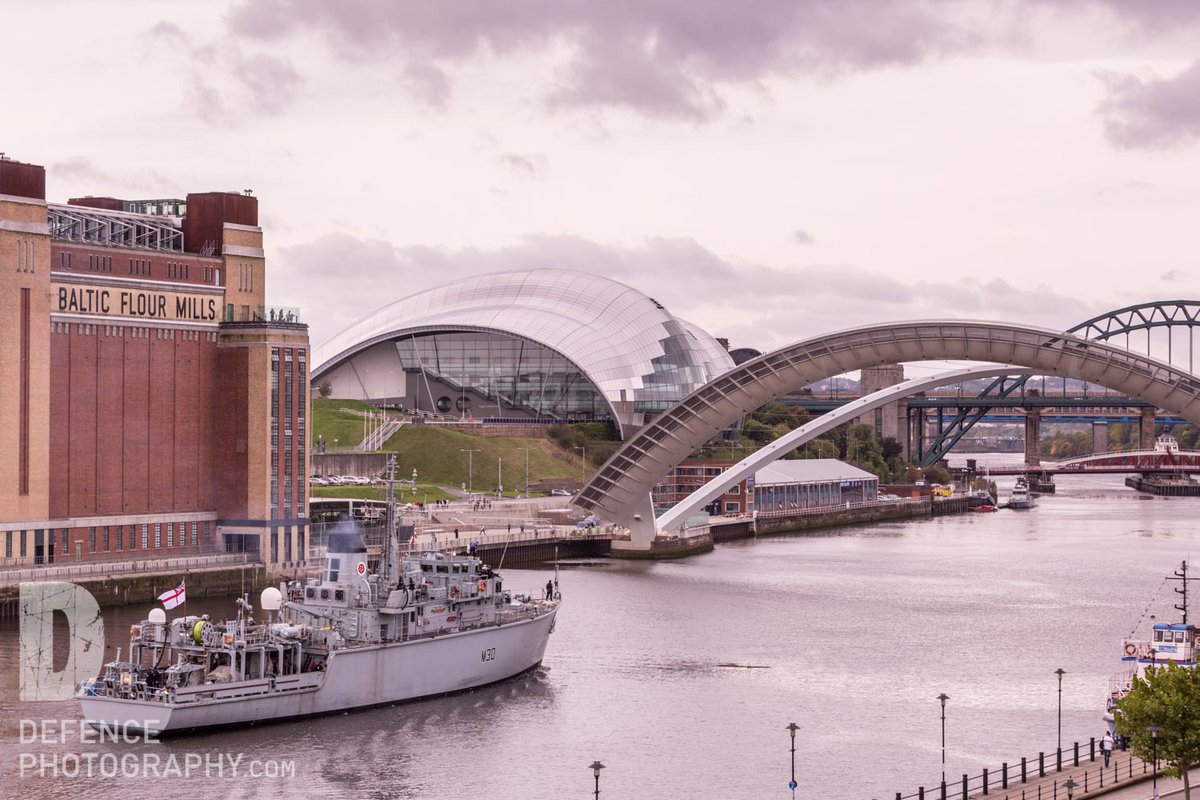 DefencePhoto's tweet photo. Happy Birthday @Sage_Gateshead - here with @HMSLedbury @RoyalNavy approaching #HMSCalliope https://t.co/OLXj7H943R