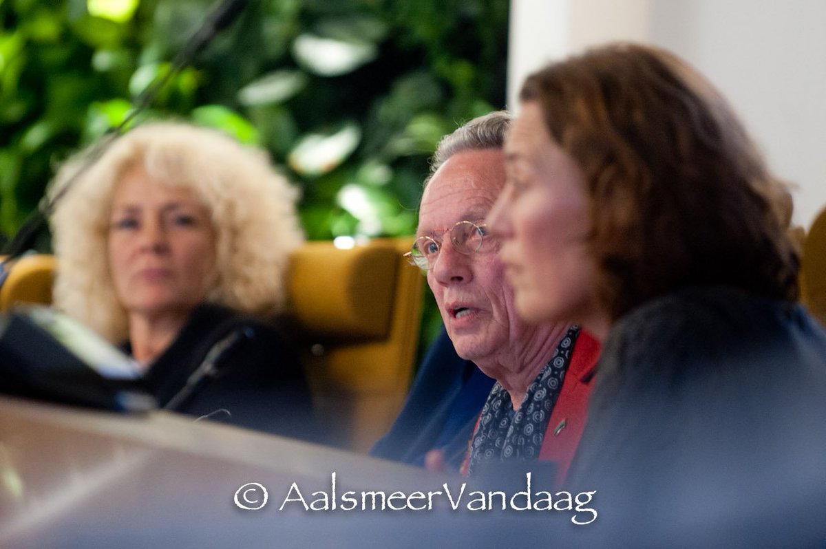 Hoe <a href="/RaadAalsmeer/">Gemeenteraad Aalsmeer</a> na enig gedraal toch unaniem stemde voor extra kapitaalinjectie aan <a href="/AVAalsmeer/">AVAalsmeer</a> bit.ly/2R5y9Bc