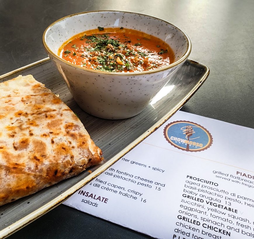 Say no to sad lunches with a WARM + CRISPY PIADINA. Choose from prosciutto, grilled veggie, P(ancetta). L.T.,  or grilled chicken. Whatever you choose, know it’ll be the perfect warm-up to the week. Now open for lunch M-F 11-3PM.