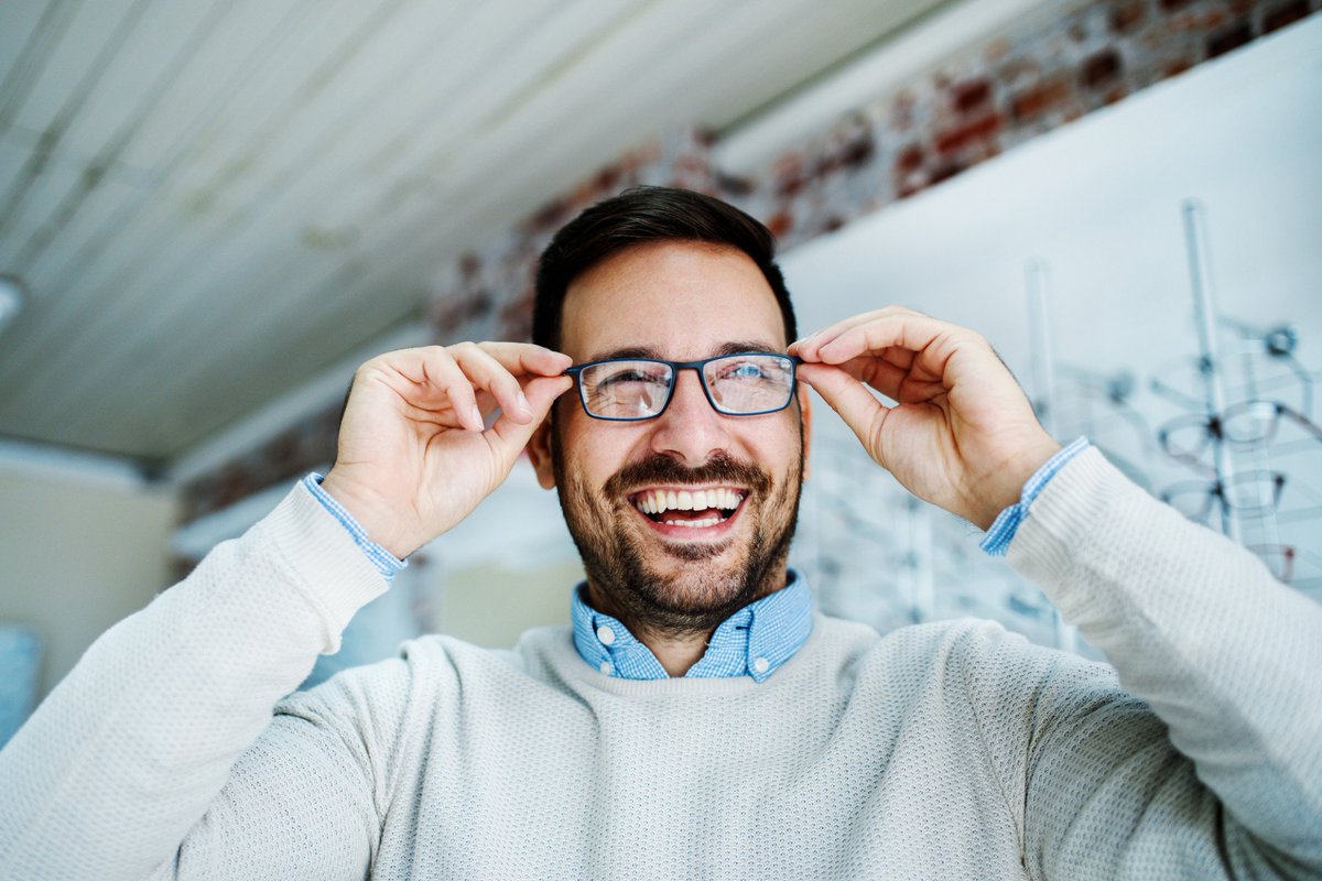 JCPenneyOptical's tweet photo. Use your vision insurance and save money on eyeglasses, #contacts and exams at #JCPenneyOptical today! https://t.co/nZZdp6N7rW https://t.co/3GwaBEv2Sw