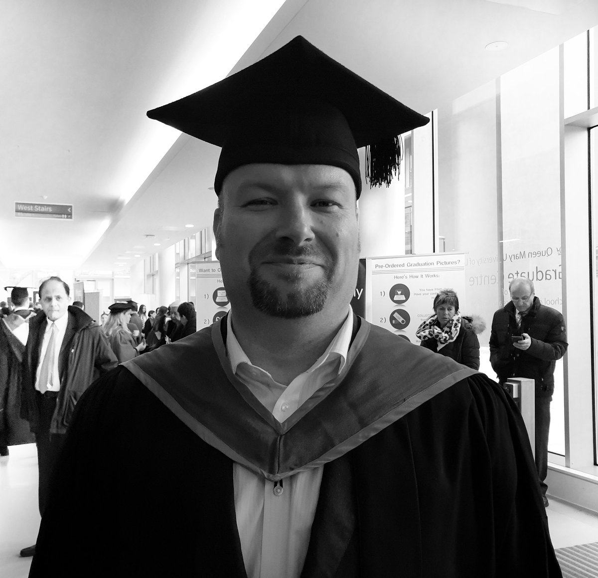 losilaja's tweet photo. So impressed and proud of Rich getting his FOURTH degree today! #husband #4thdegree #1stgradceremony #iplaw #fromsciencetolaw #careerchange #qmul #qmulgrad #dr #peoplespalace #rowg #msc #5letters #mileend #yepheisinasuit https://t.co/TeAUx8eq5W