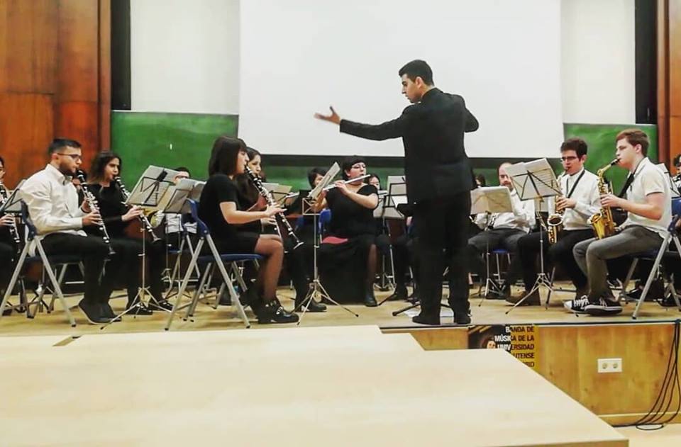 @bandamusicaucm
Anímate a tocar con nosotros y compartirla con todos los demás. Conoce nuevos compañeros y nuevas amistades. #LaMúsicaUne