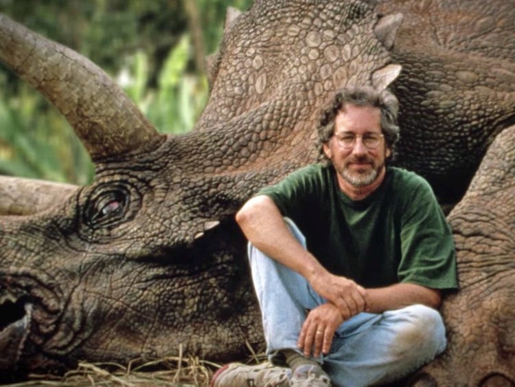 everythinglwry's tweet photo. Happy Birthday to the legend Steven Spielberg

What's your favourite film from him? 
#LowerysChoice https://t.co/gZs5PPxRwx