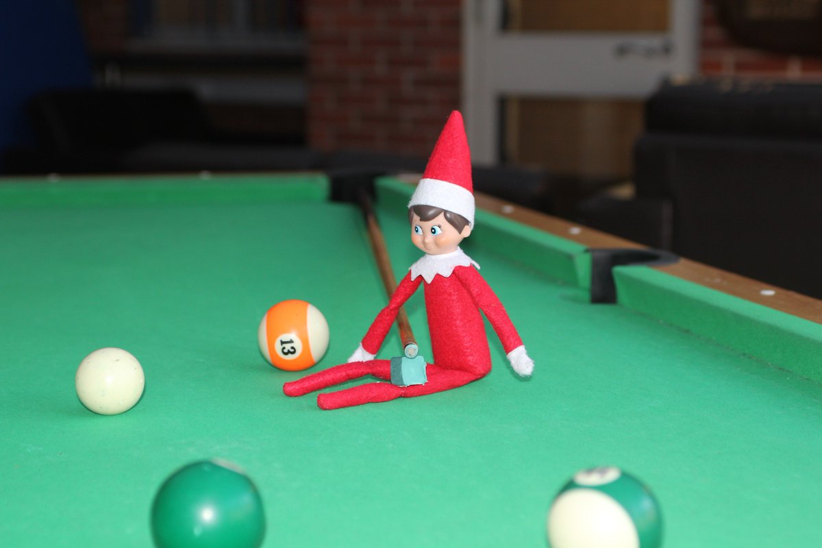 🎅🎄 George the Elf was at <a href="/ShowroomLincoln/">The Showroom Lincoln</a> today, trying out all the different activities. Here's a photo of George perfecting his snooker skills.

What's your favourite thing to do at The Showroom Activity Centre?

Find out more: lincsymca.co.uk/the-showroom-l…