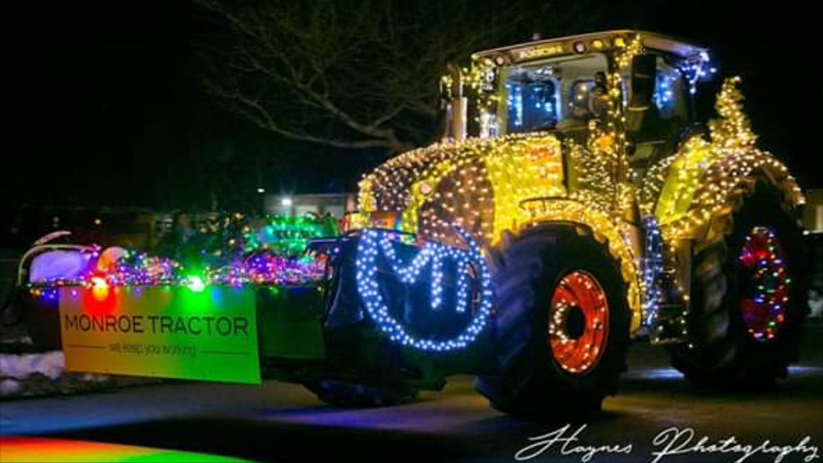 CLAAS_America's tweet photo. On the LAST day of CLAASmas, Santa CLAAS gave to me — one last chance to win CLAAS gear for free! Day 12: How have you decorated your farm or equipment for the season? Submit photos using the hashtag #CLAASmas to enter. 🎁📸: Haynes Photography &amp; Monroe Tractor https://t.co/lNP4wpU42j