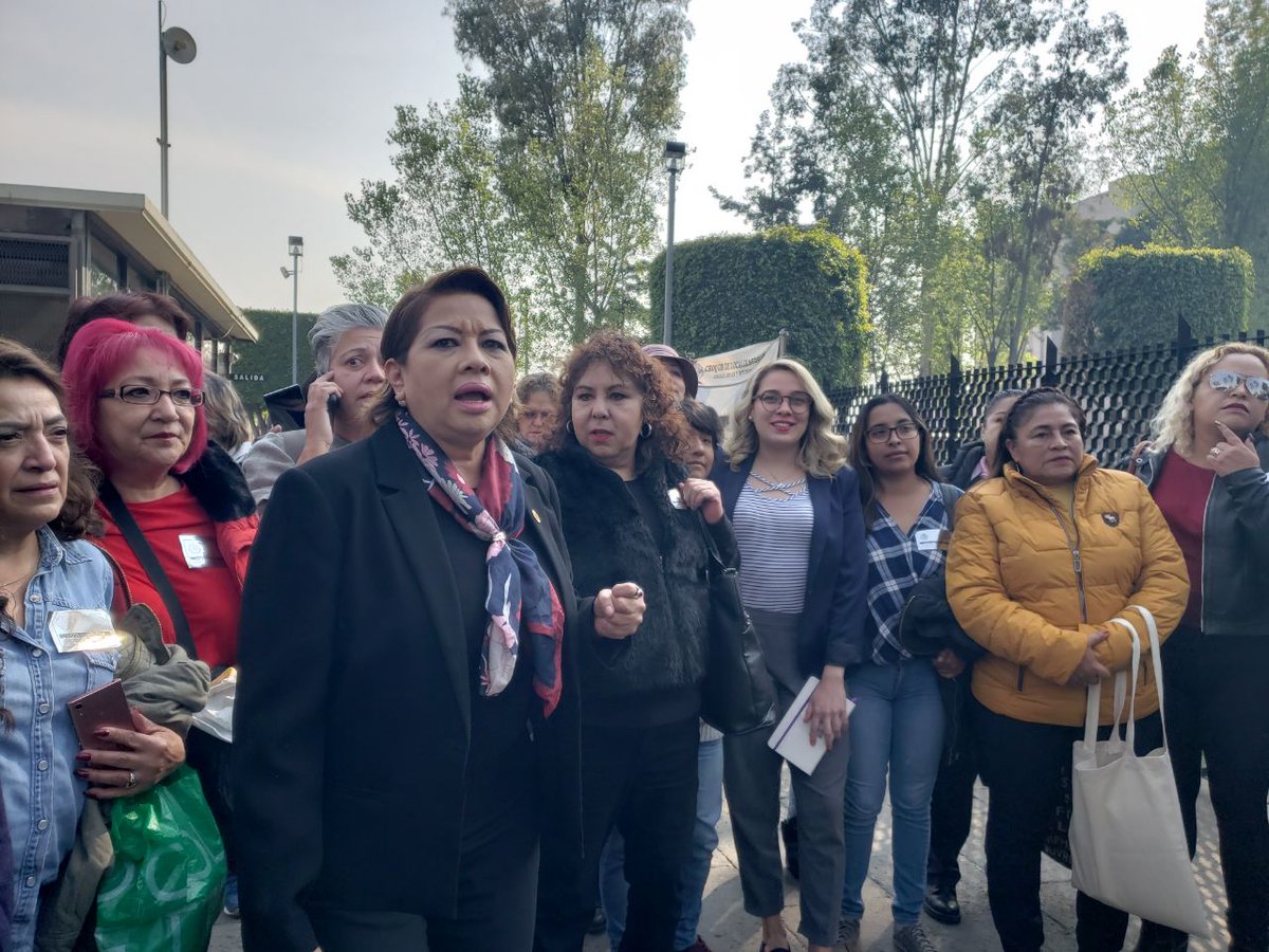 RogeliaGLuis's tweet photo. No podemos permitir que en el #PEF2019 se deje de lado a las mujeres, ¡ni un paso atrás a la lucha por la igualdad que tanto nos ha costado! #NoSinMujeres #SinMujeresNoHayDemocracia #ConLasMujeresNo #NuncaMásUnMéxicoSinNosotras https://t.co/TSuBwMdp2T