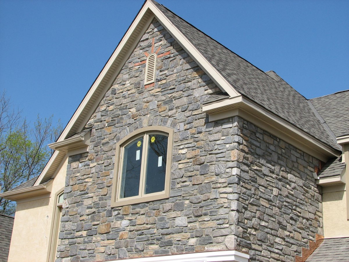 QuarryCutStone's tweet photo. QuarryCut Stone - Mica Blend - 80%Squares & Strips 20%Ledge. #QuarryCut #Stone #StoneVeneer #Veneer #ThinStone #RealStone #NaturalStone #Masonry #StoneMasonry #StoneWork #AmericanStone #SquaresandStrips #AmericanOwned #Customjobs #AmericanBusiness https://t.co/4CEscER9We