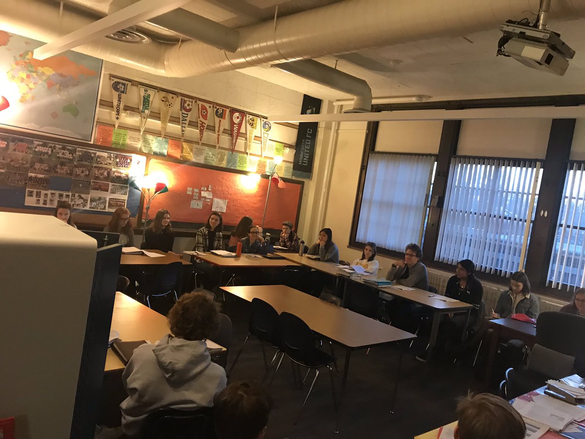 WashburnIB's tweet photo. Early morning TOK seminar at Washburn! #earlythinkers https://t.co/OfUOVuDaMn