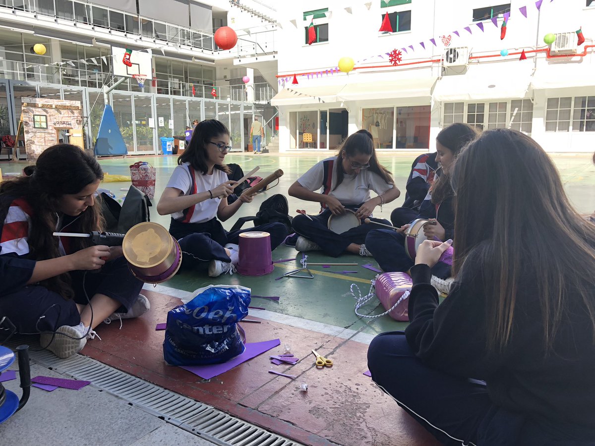 yurenafdez's tweet photo. #LuchaConRitmo #Workshops2018 #BeliveBeLife Luchamos por la igualdad en @NazaretArrecife https://t.co/dzsZ8uWSU0
