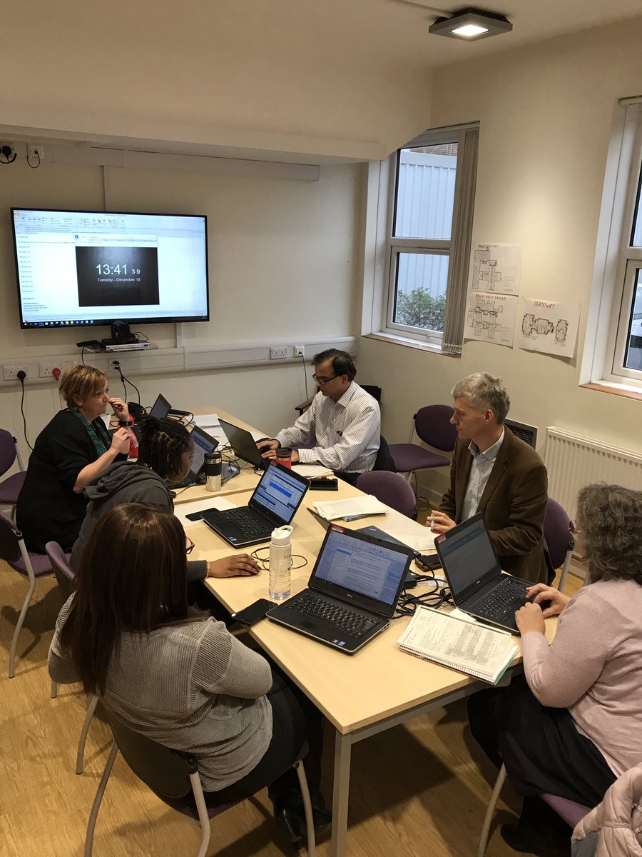 DomLeGros's tweet image. @SWBHnhs #Unity Clinical Sponsors hard at work in the transcription sim-lab #epr #unityepr #newepr @CernerUK