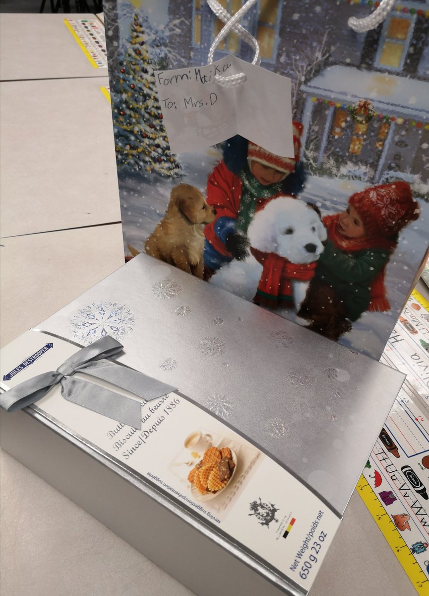 MsFadumo's tweet photo. An awesome start to my morning...my 1st gift as a teacherπ #practicumadventures #happyholidays https://t.co/KRBjXxG1Tr