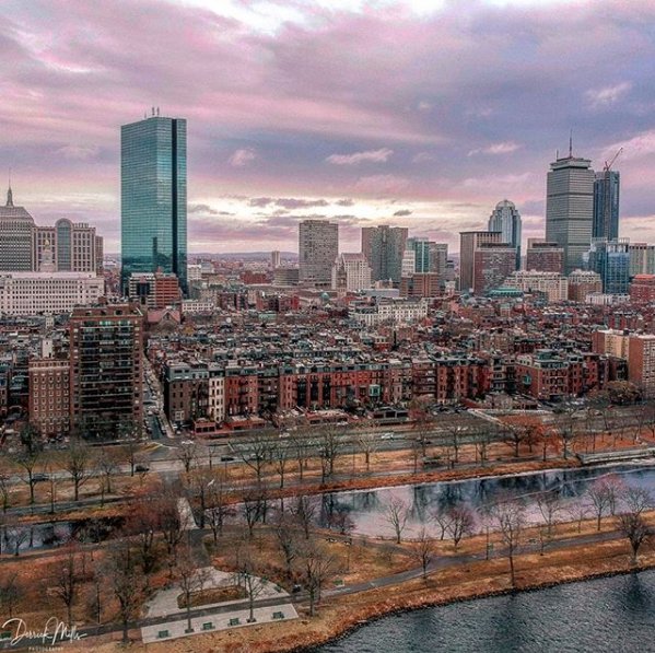 It's a blustery morning on the Esplanade! ❄
📸 @dcmills89