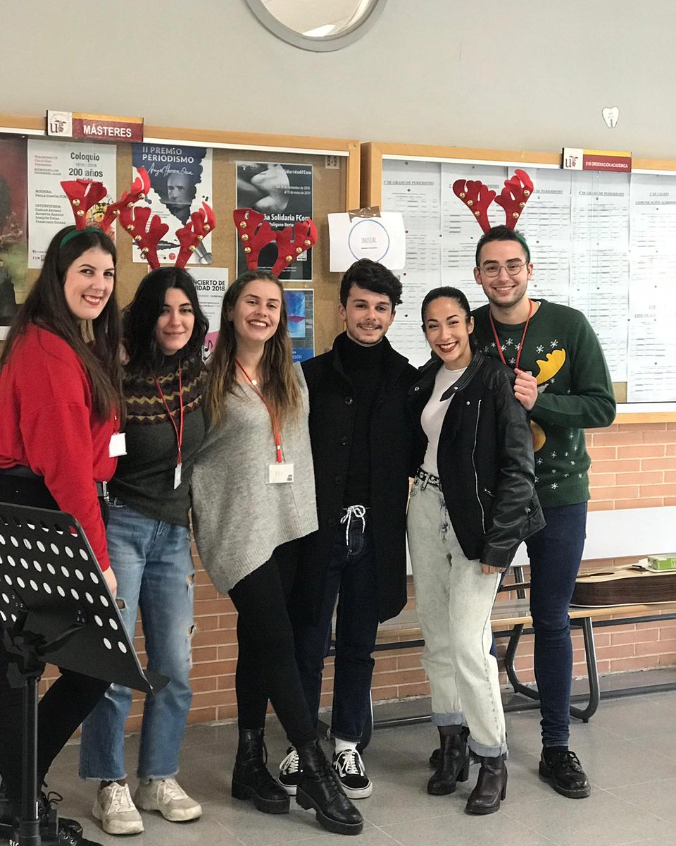 inusualeventos's tweet photo. El equipo de Inusual Eventos + nuestros artistas invitadxs al concierto navideño de la FCOM! Bravo por José Luciano y Nerea Campos, y por todas vosotras!! https://t.co/AJqI1u6gLy