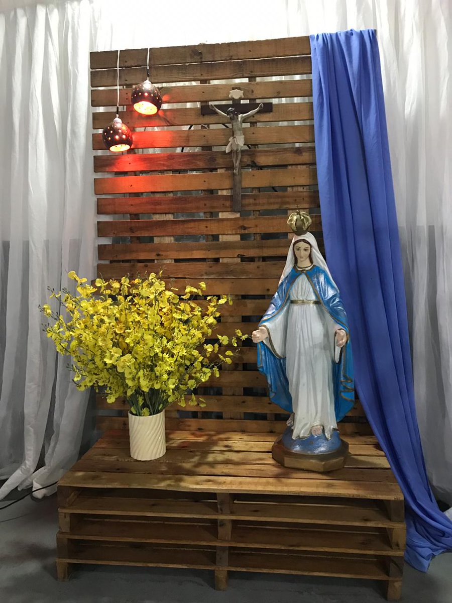 comsiloeamad's tweet photo. Nós vos seguimos, ó Virgem Imaculada: atraí-nos pela vossa santidade.
(Laudes - Liturgia das Horas)

#comsiloe #somosdaimaculada #derradeiragraca #maenossa #nossasenhoradasgracas https://t.co/FPWjccnOiD