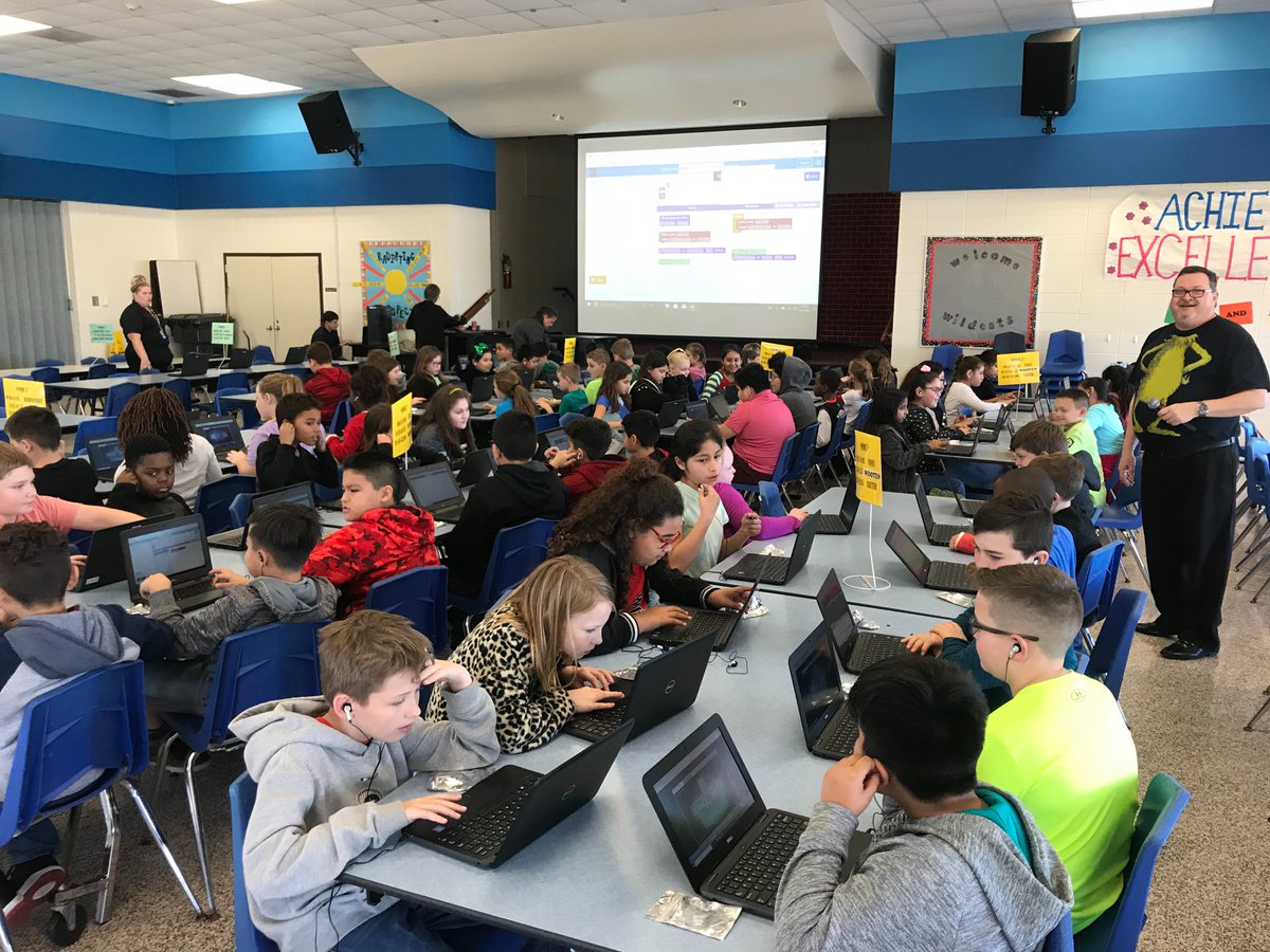 AlvinISD's tweet image. Students across @AlvinISD have been participating in the #HourOfCode2018 including this excited group from @WaltDisneyElem.