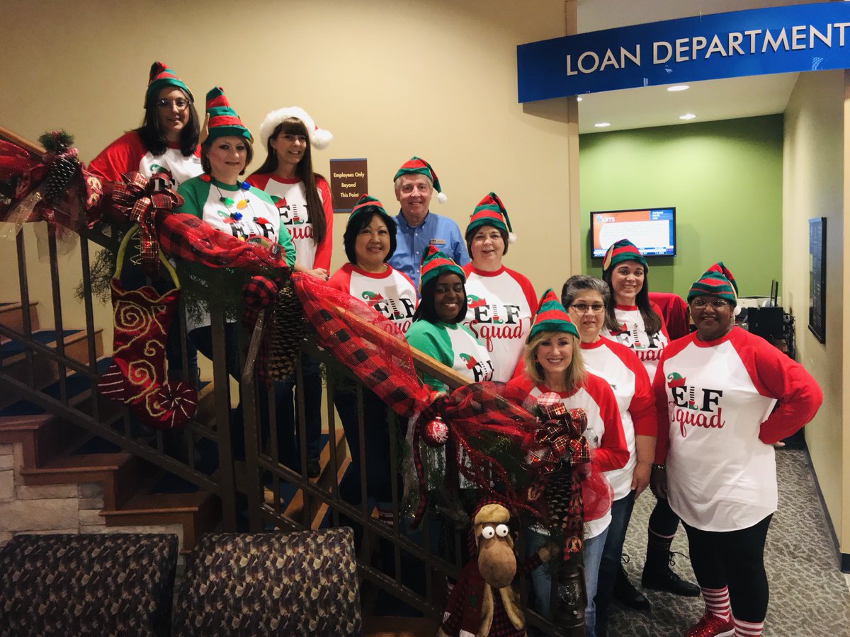 Have your “elf” a happy holidays from the Lending Department! Don’t forget to drop by and get a picture with Santa today from 10 a.m. to 4 p.m. #CSEfcu #HappyHolidays #ThatsMyCreditUnion #TimelessTradition #ElfSquad